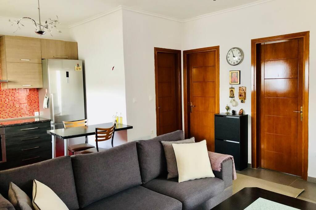 Family Apartment In Greece Kalandra Екстериор снимка